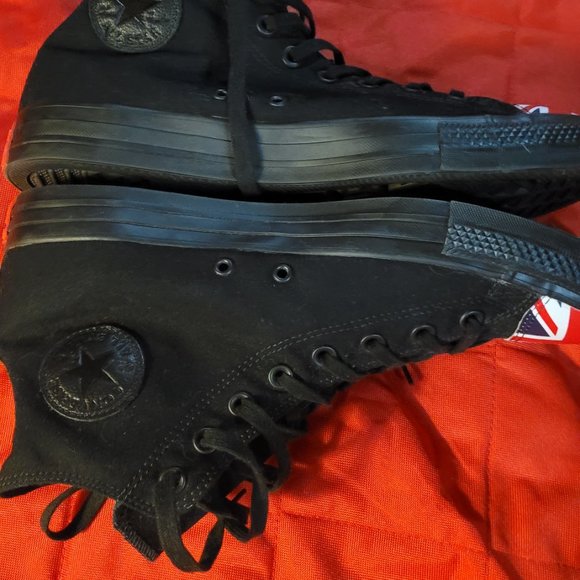 Blk UNion Jack Converse High Tops - Picture 2 of 8